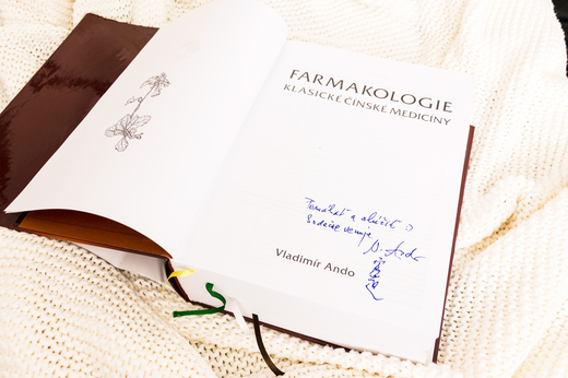 Autorův podpis Farmakologie klasické čínské medicíny